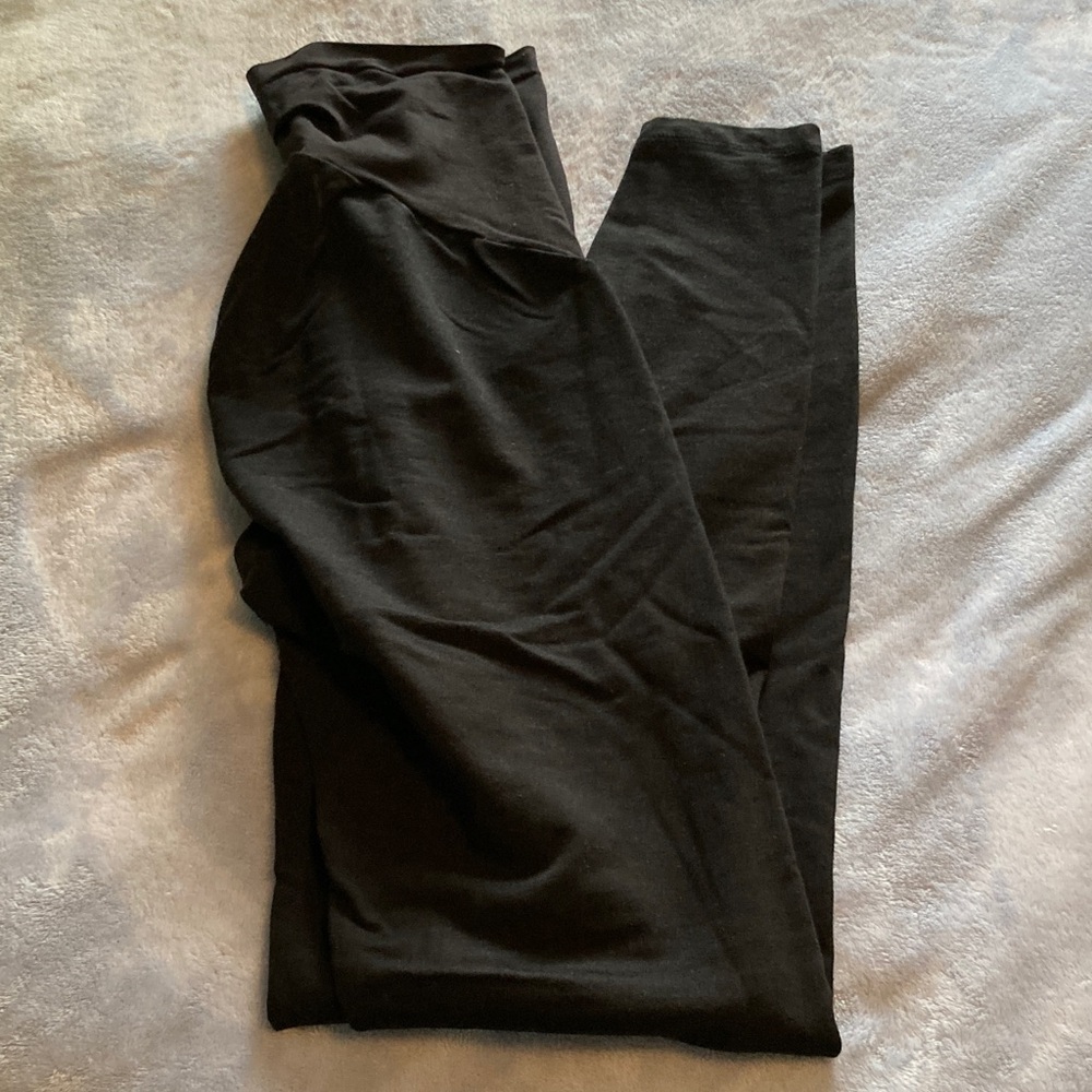 A Pea in the Pod Black Maternity Leggings